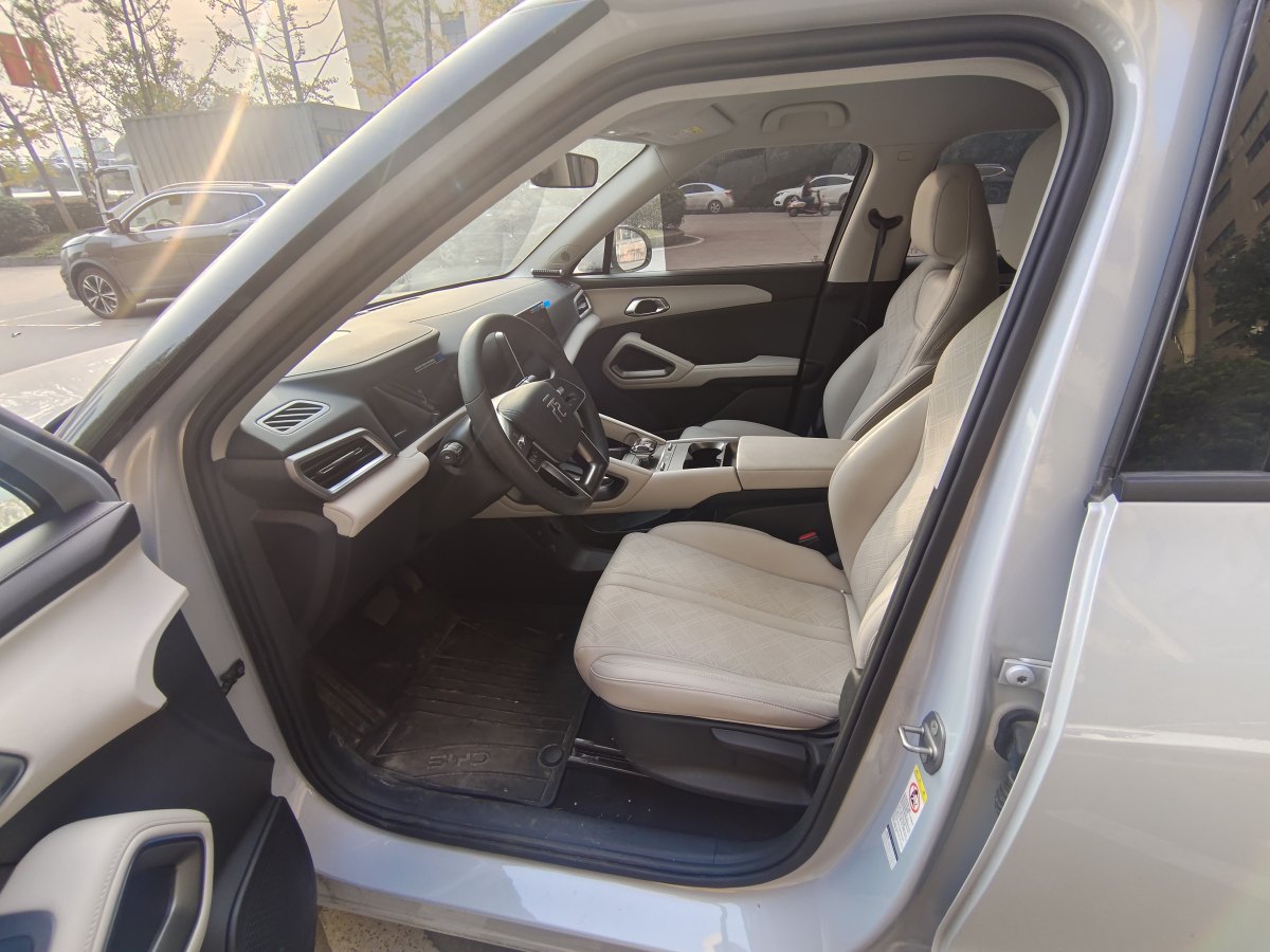 BYD Yuan 2024 immagine di auto #5