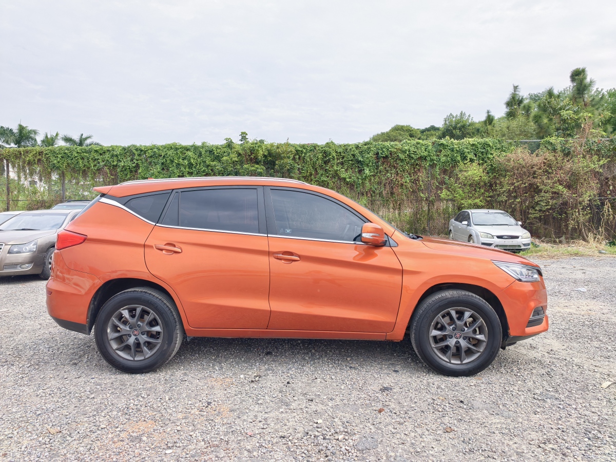 BYD Song 2018 car image #5