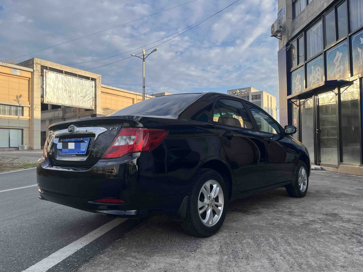 BYD F3 2015 car image #5