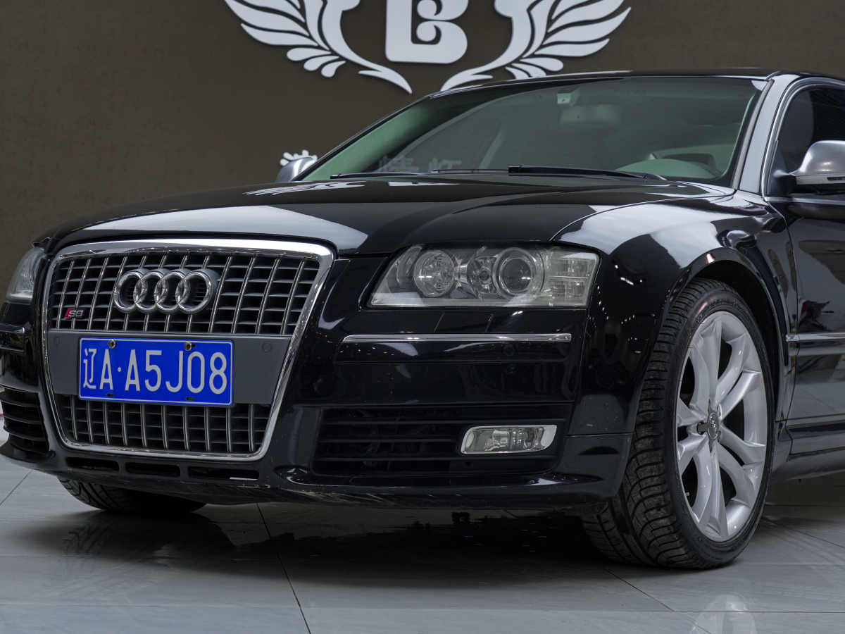 Audi S8 2009 car image #5