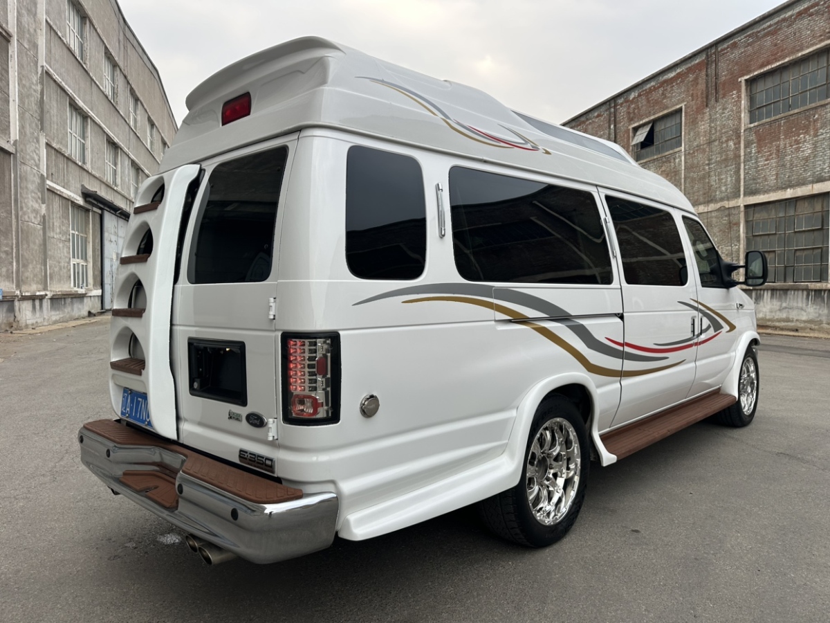 Ford E350 2017 #5 Ford E350 2017 car image #5