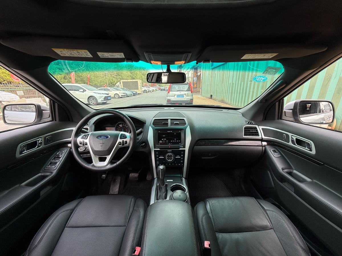 Ford Explorer (Imported) 2013 #5 Ford Explorer (Imported) 2013 car image #5