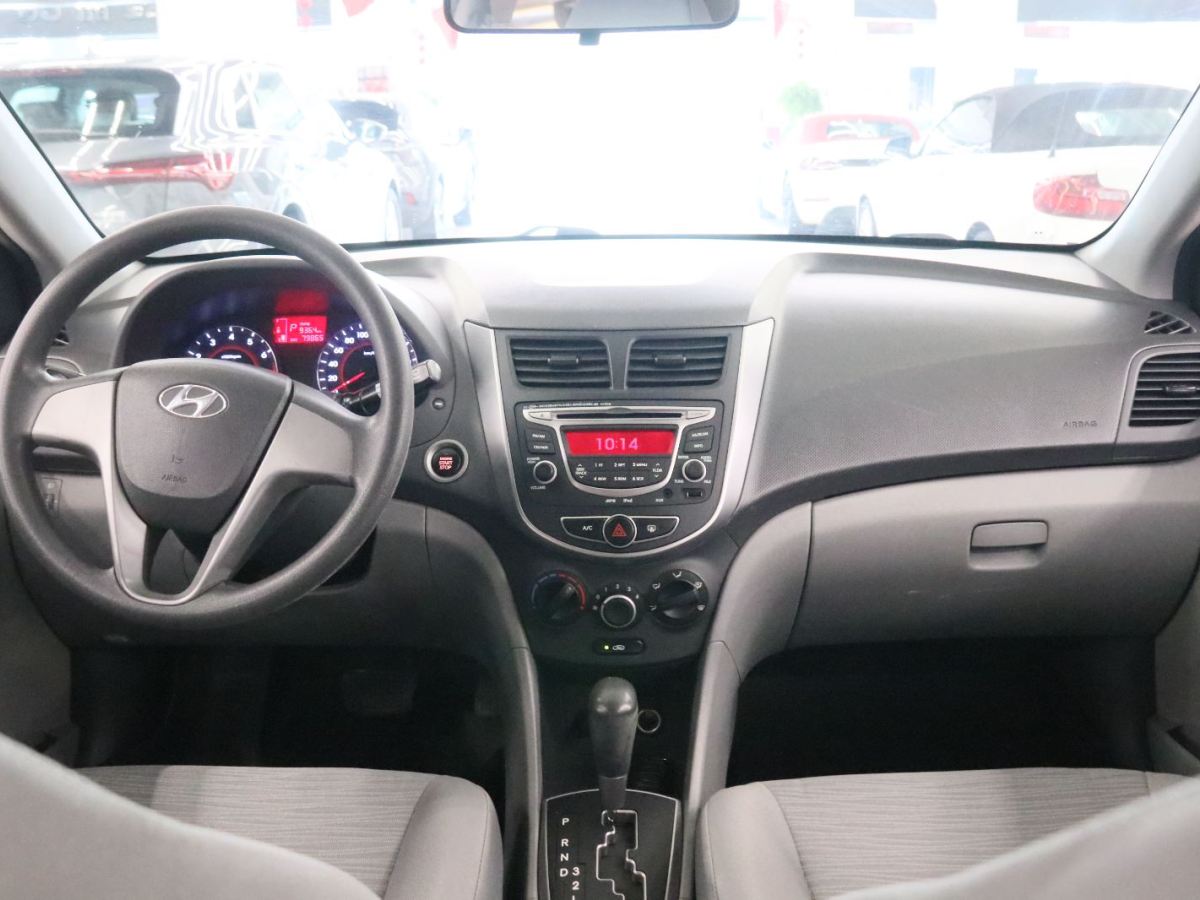 Hyundai Reina 2014 #5 Hyundai Reina 2014 car image #5