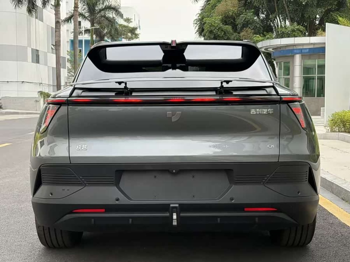 2025 car image #5