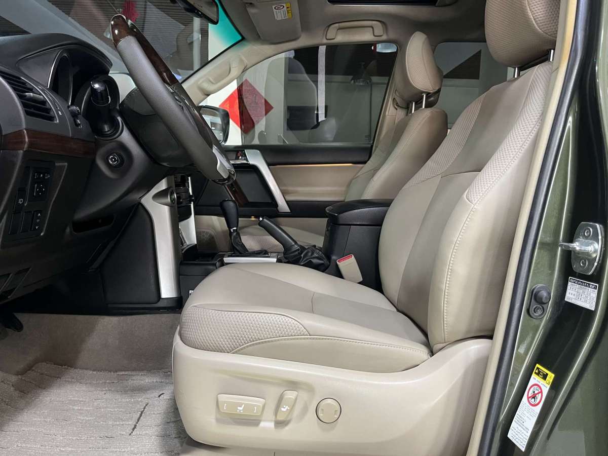 Toyota Land Cruiser Prado 2011 car image #5