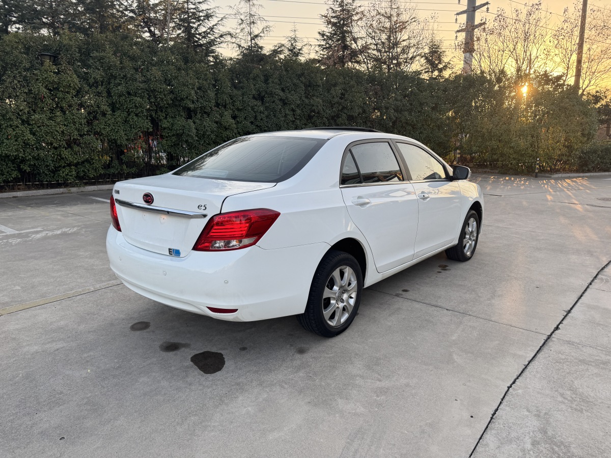 BYD e5 2016 #5 BYD e5 2016 car image #5