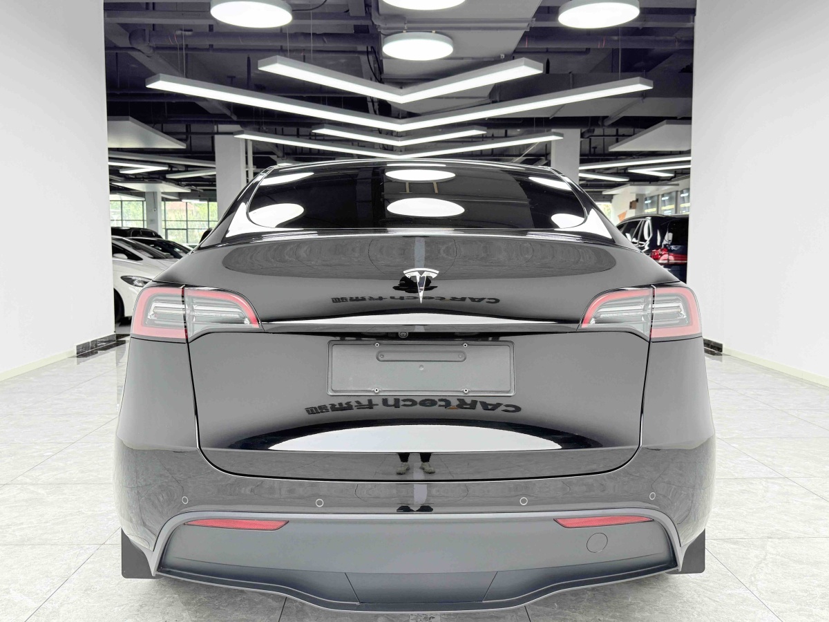 Tesla Model Y 2023 #5 Tesla Model Y 2023 car image #5