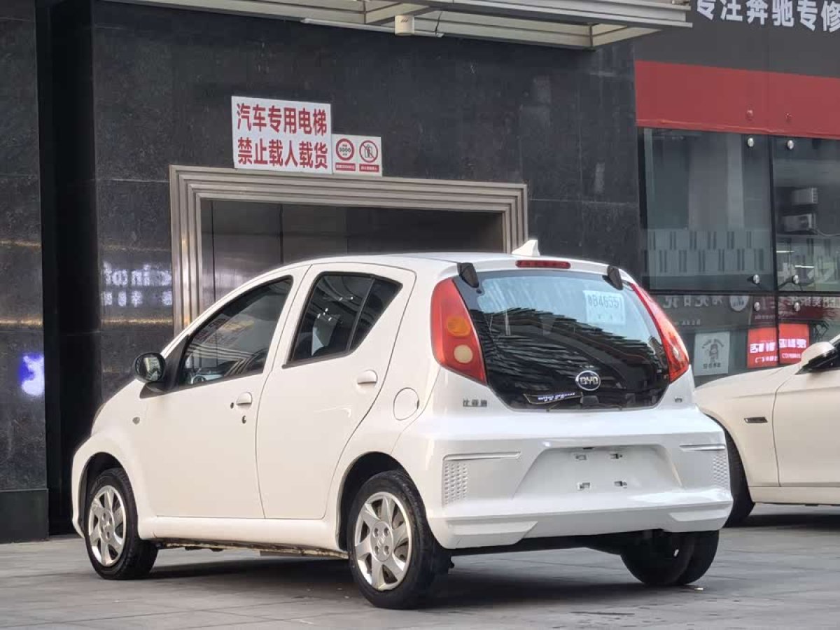 BYD e1 2019 #5 BYD e1 2019 car image #5