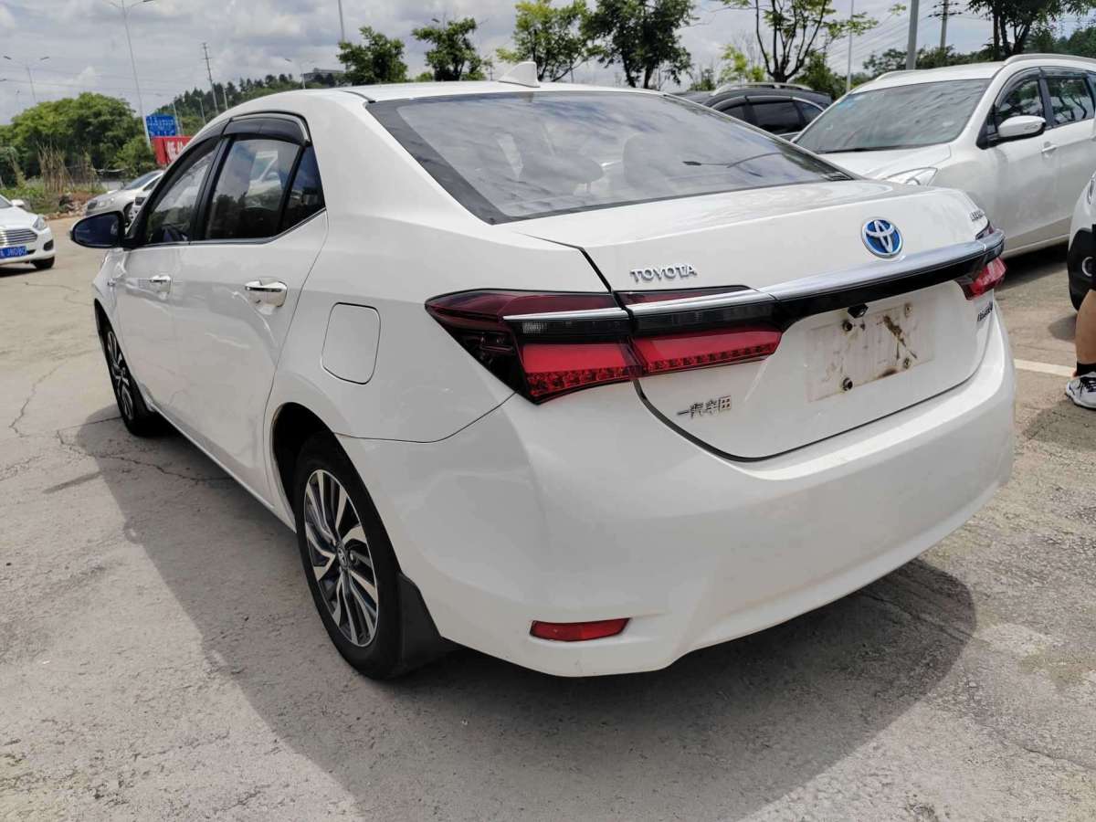 Toyota Corolla Hybird E+ 2017 immagine di auto #5