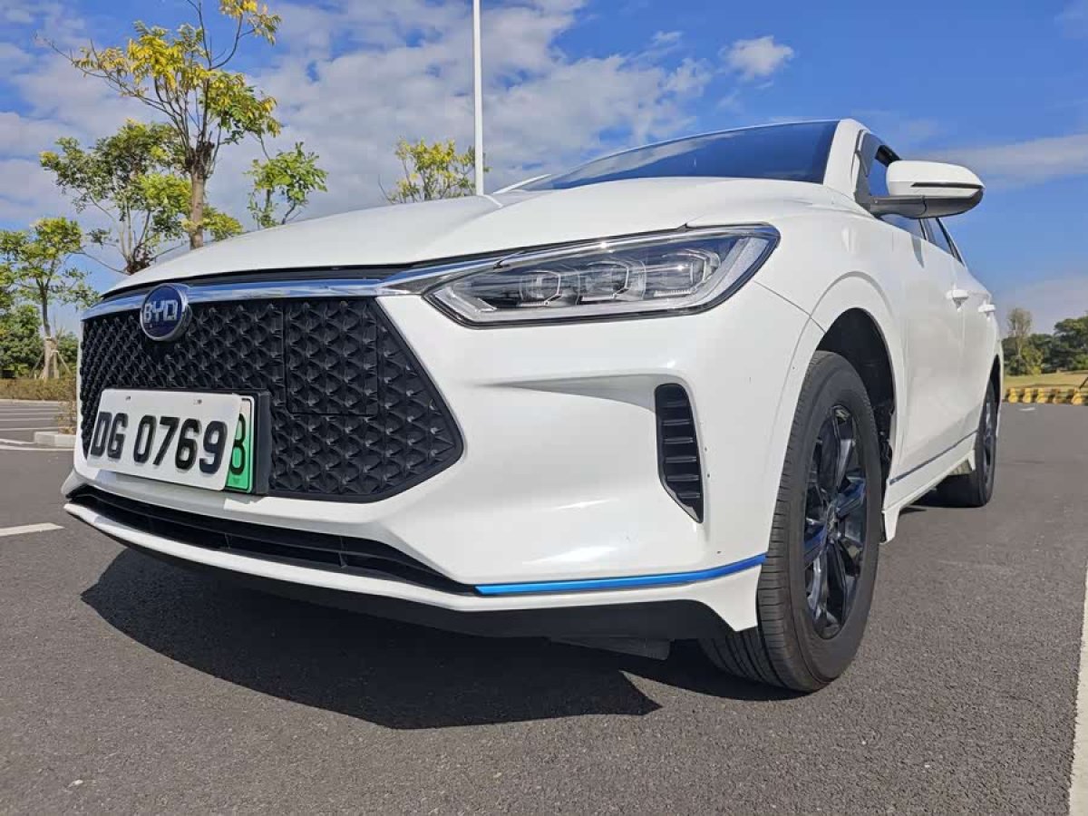 BYD e3 2019 car image #5