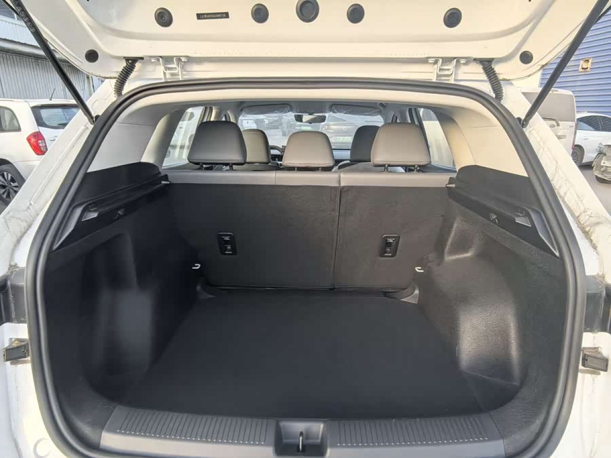 MG ES5 2025 #5 MG ES5 2025 car image #5