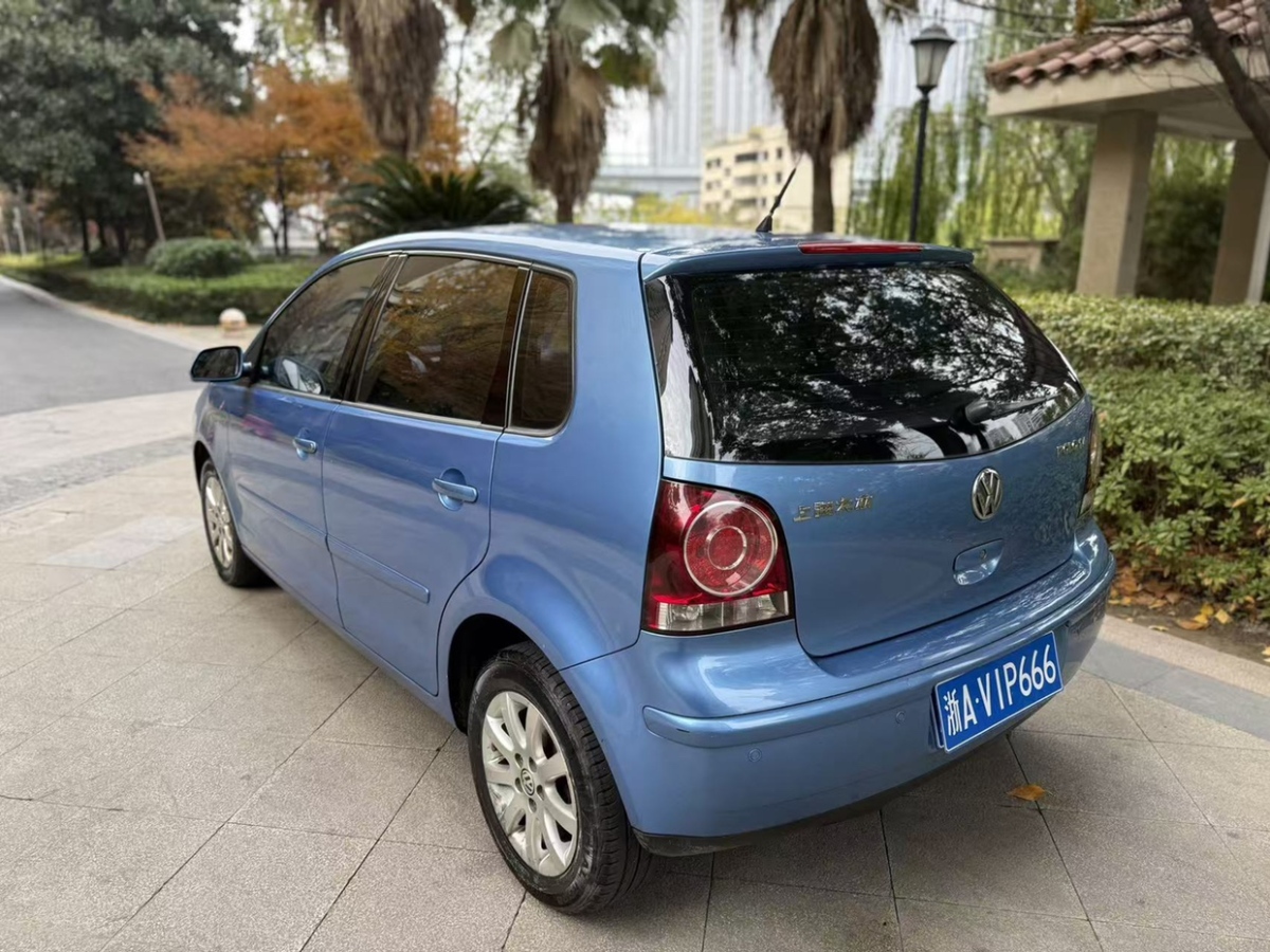 Volkswagen Polo 2010 #5 Volkswagen Polo 2010 car image #5