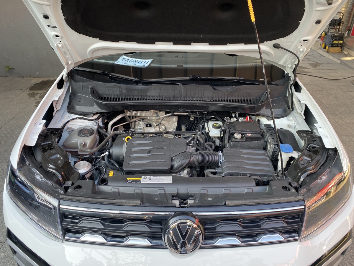 Volkswagen T-Cross 2023 #5 Volkswagen T-Cross 2023 car image #5