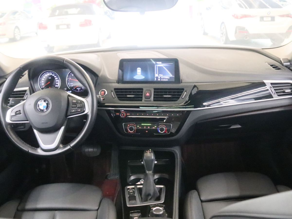 BMW 2018 car image #5