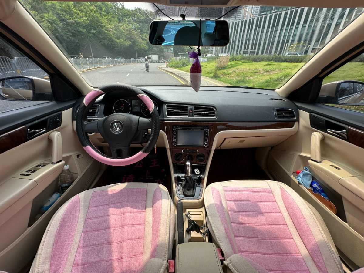 Volkswagen Lavida 2014 car image #5