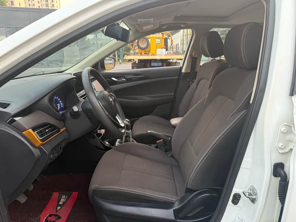 Changan Eado DT 2019 #5 Changan Eado DT 2019 car image #5