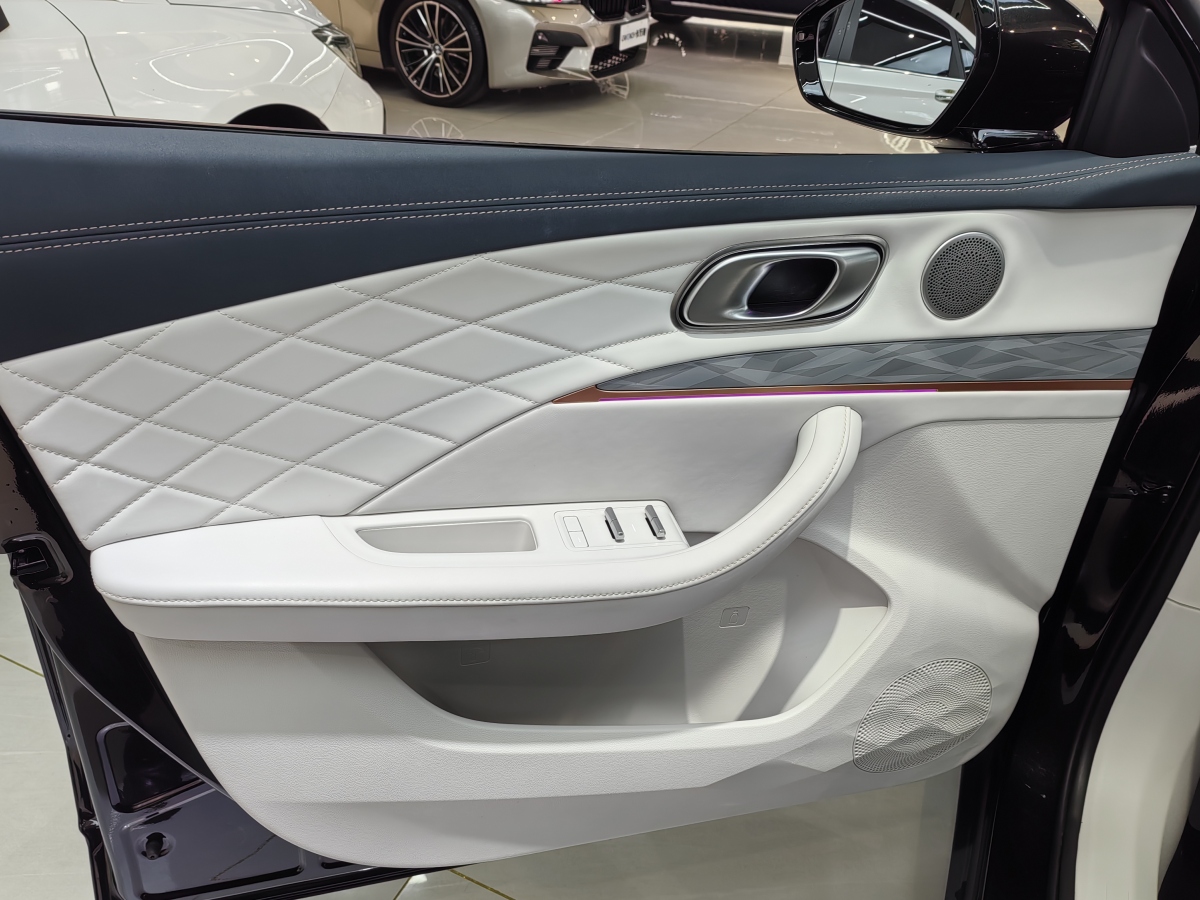 Neta L 2024 изображение автомобиля #5