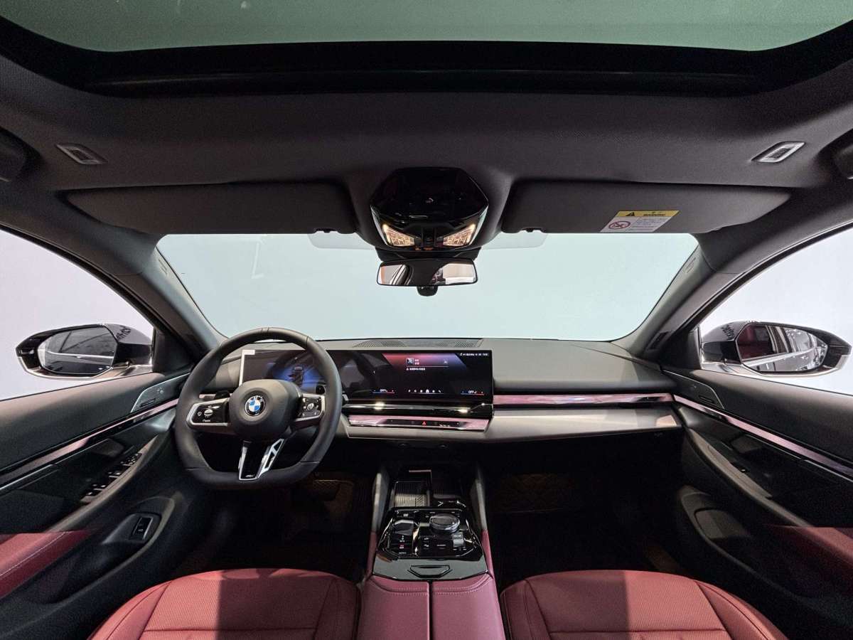BMW 5 Series 2025 car image #5