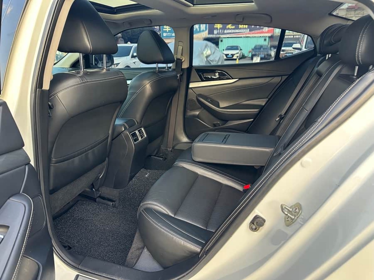 Nissan Maxima 2017 imagem de carro #5