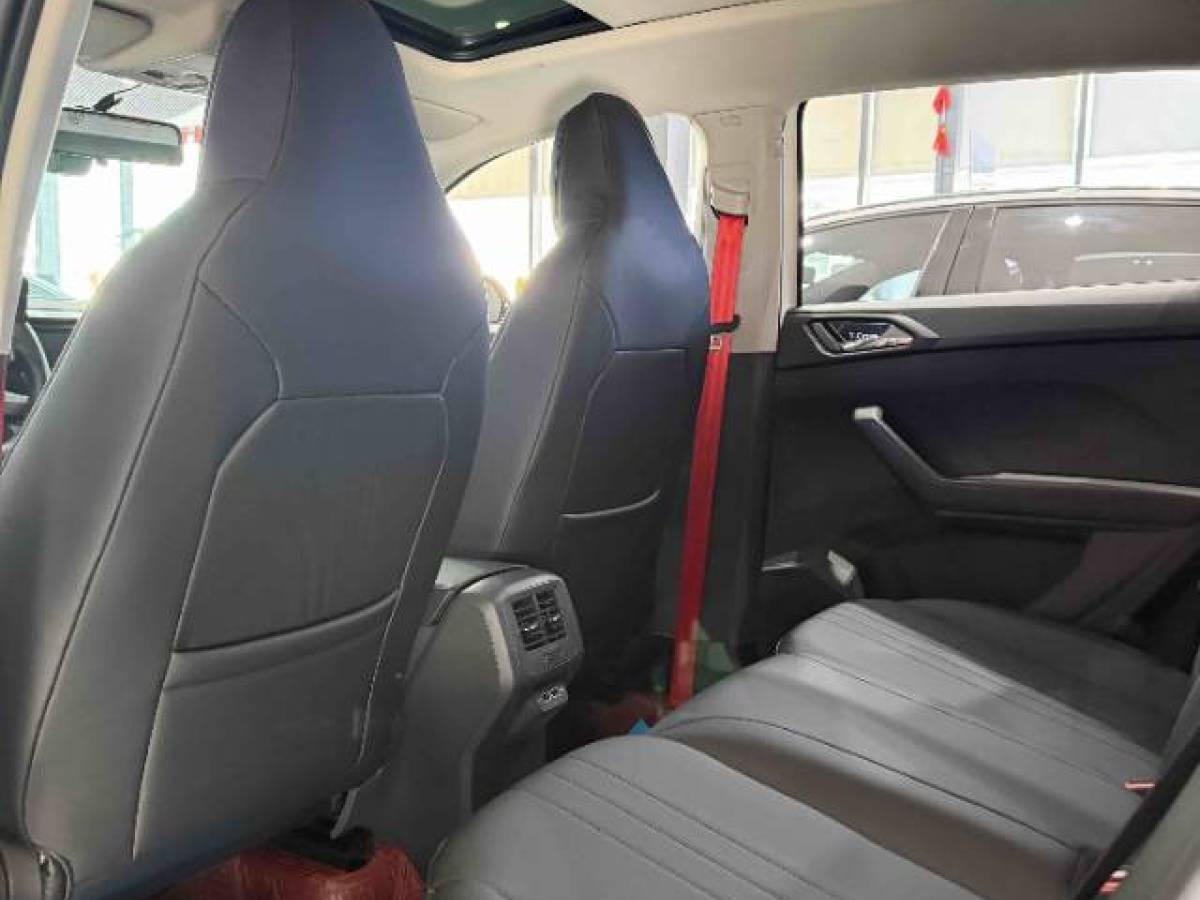 Volkswagen T-Cross 2020 #5 Volkswagen T-Cross 2020 car image #5