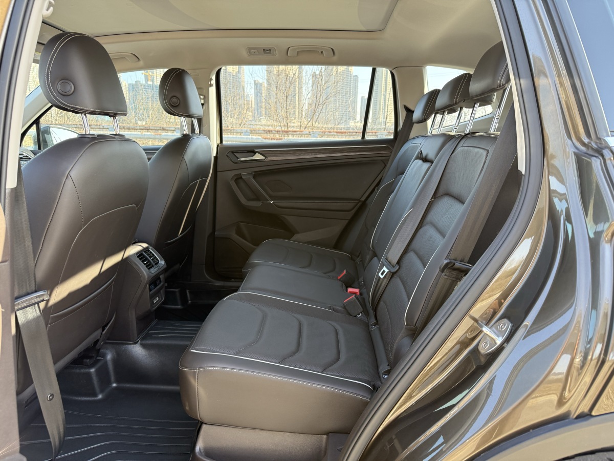 Volkswagen Tiguan X 2017 car image #5