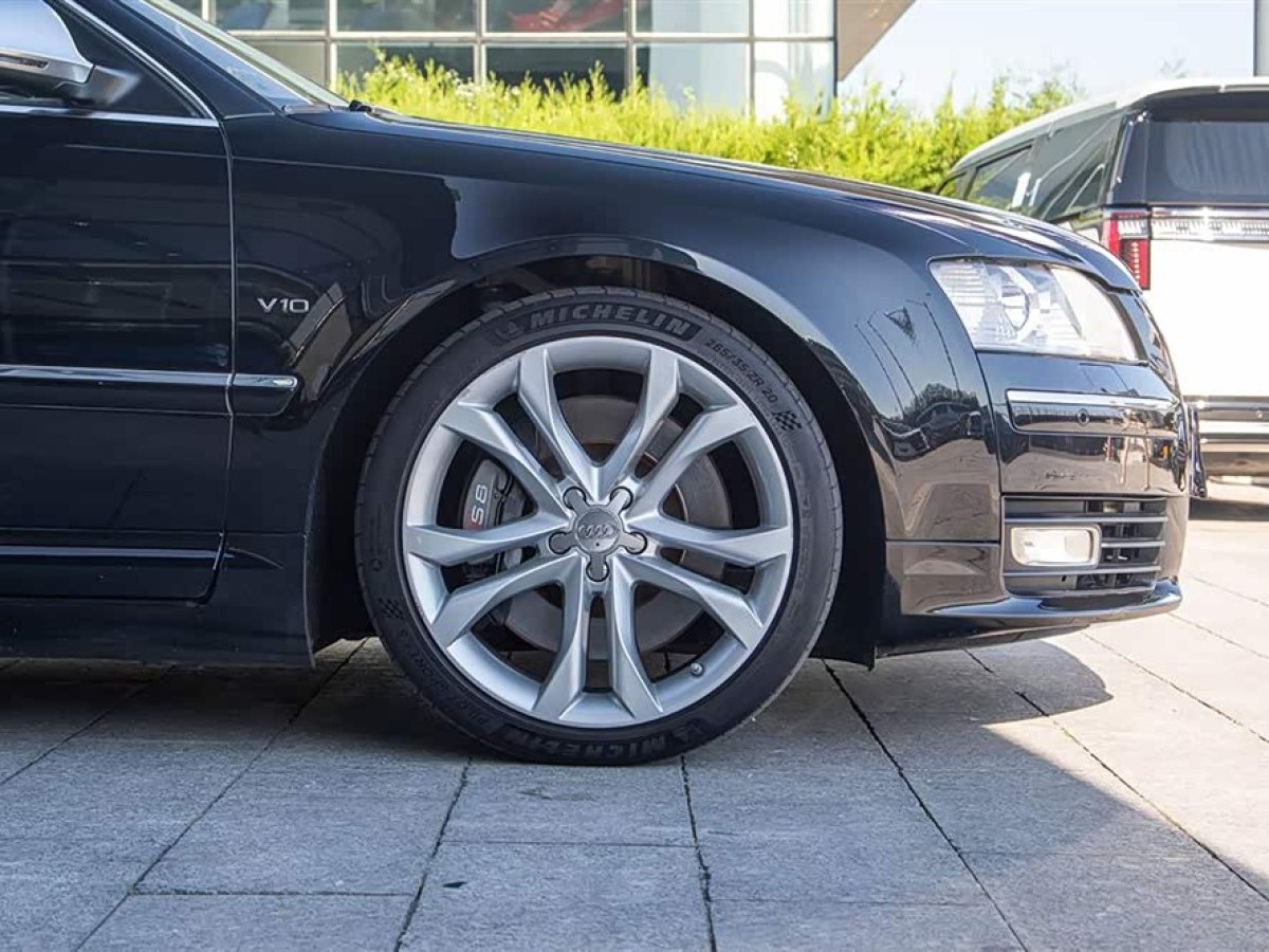 Audi S8 2009 #5 Audi S8 2009 car image #5