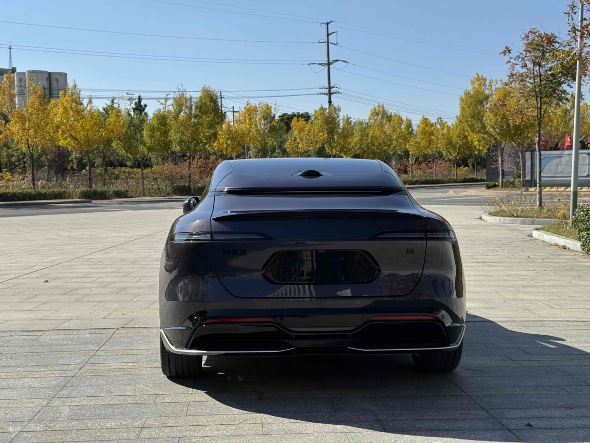 Avatr 06 2025 car image #5