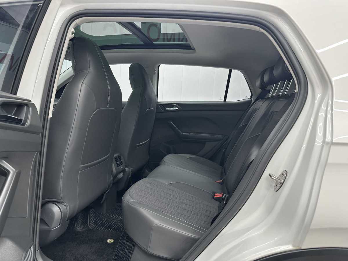 Volkswagen T-Cross 2021 #5 Volkswagen T-Cross 2021 car image #5