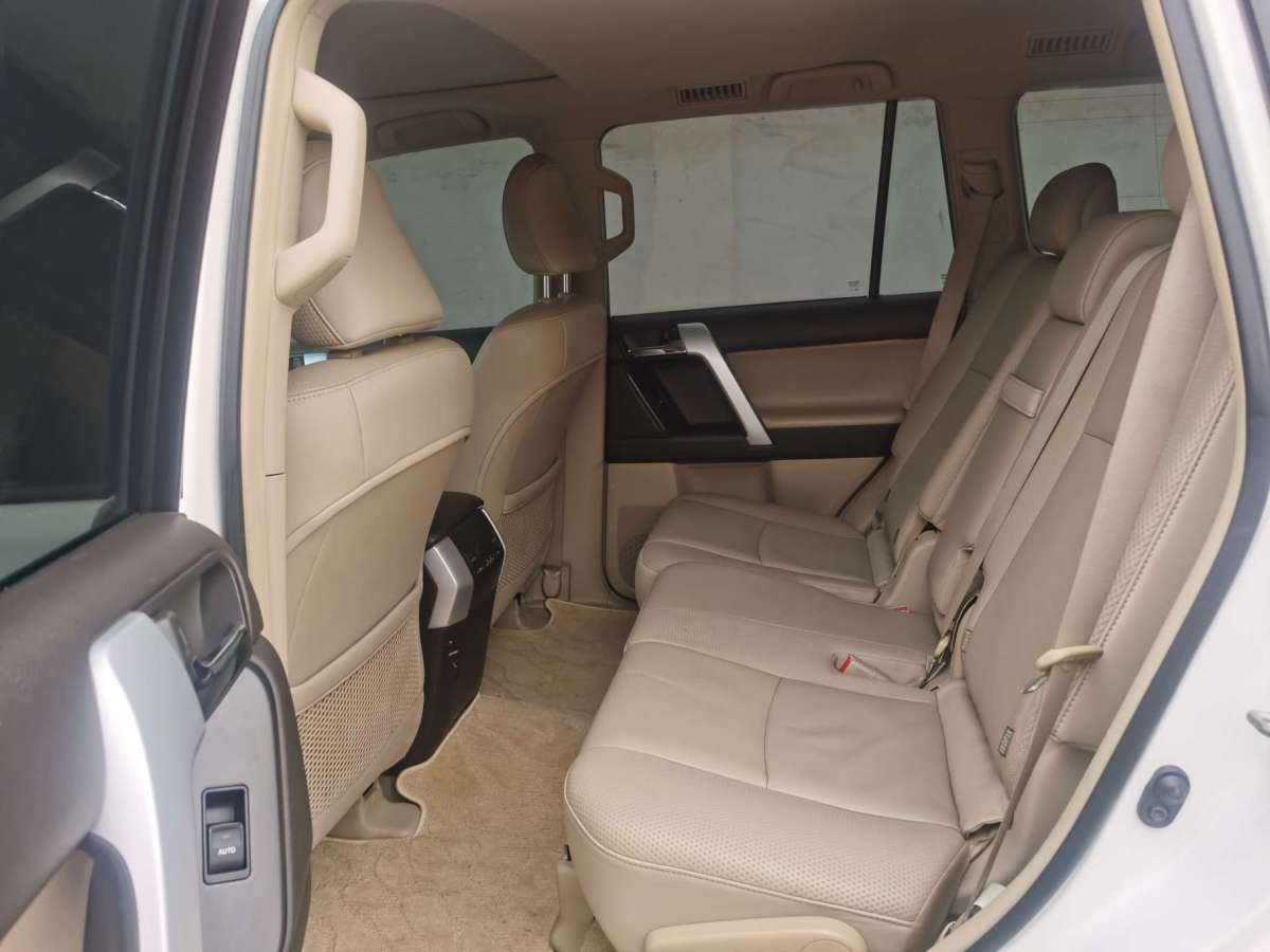 Toyota Land Cruiser Prado 2013 #5 Toyota Land Cruiser Prado 2013 car image #5