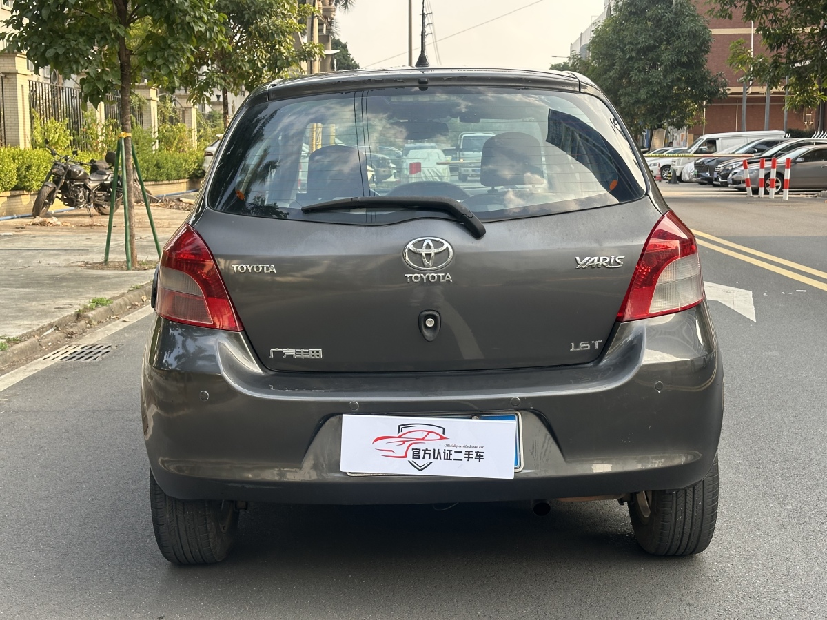 Toyota Yaris 2010 #5 Toyota Yaris 2010 car image #5