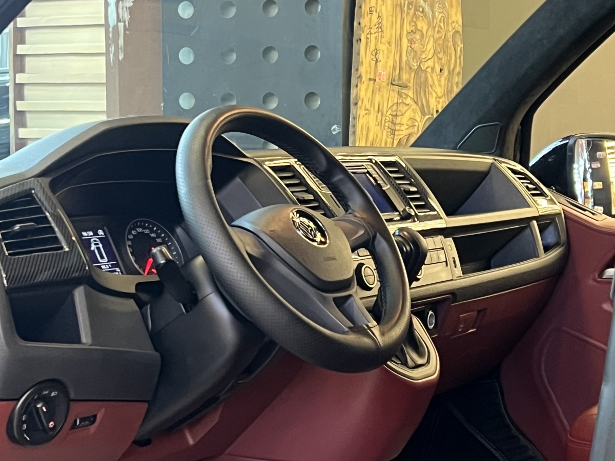 Volkswagen Caravelle 2017 immagine di auto #5