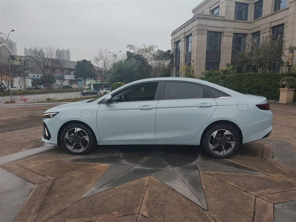 GEELY 2022 car image #5