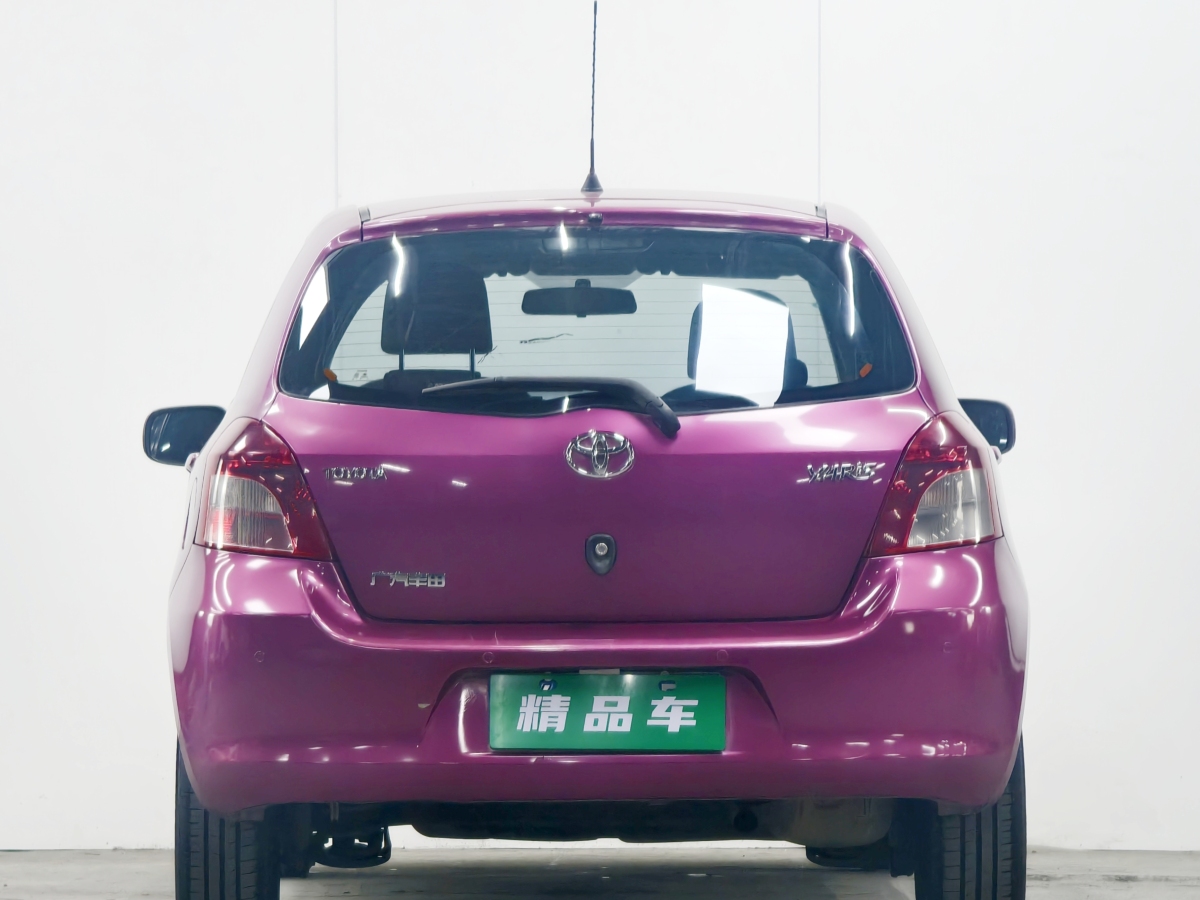 Toyota Yaris 2011 imagen de coche #5