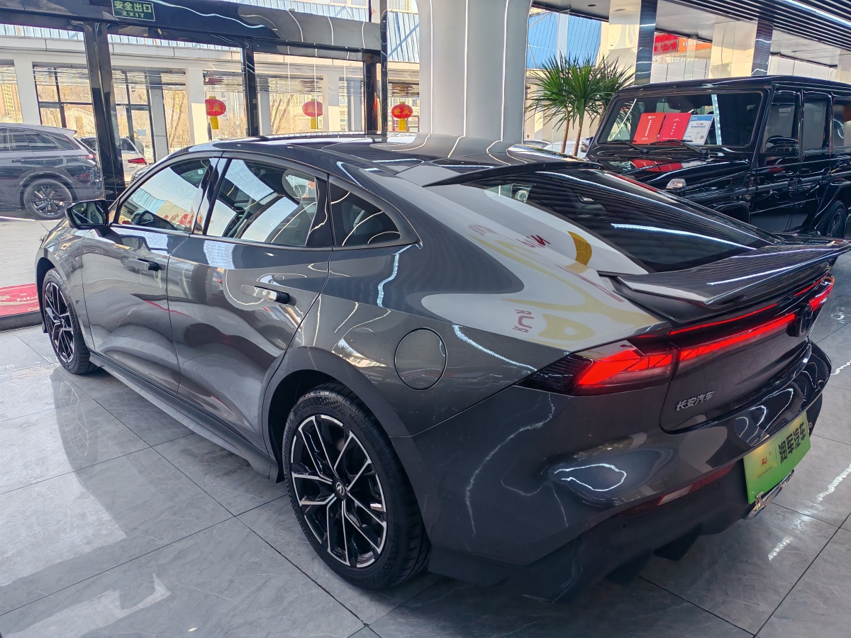 Changan UNI-V iDD 2024 #5 Changan UNI-V iDD 2024 car image #5