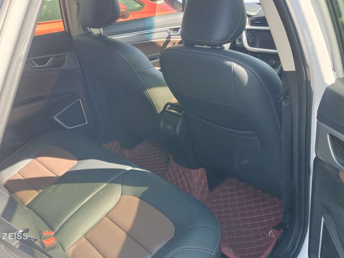 GEELY Emgrand GS 2019 immagine di auto #5