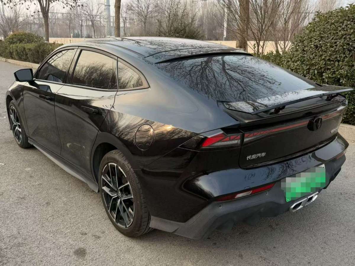 Changan UNI-V iDD 2024 car image #5