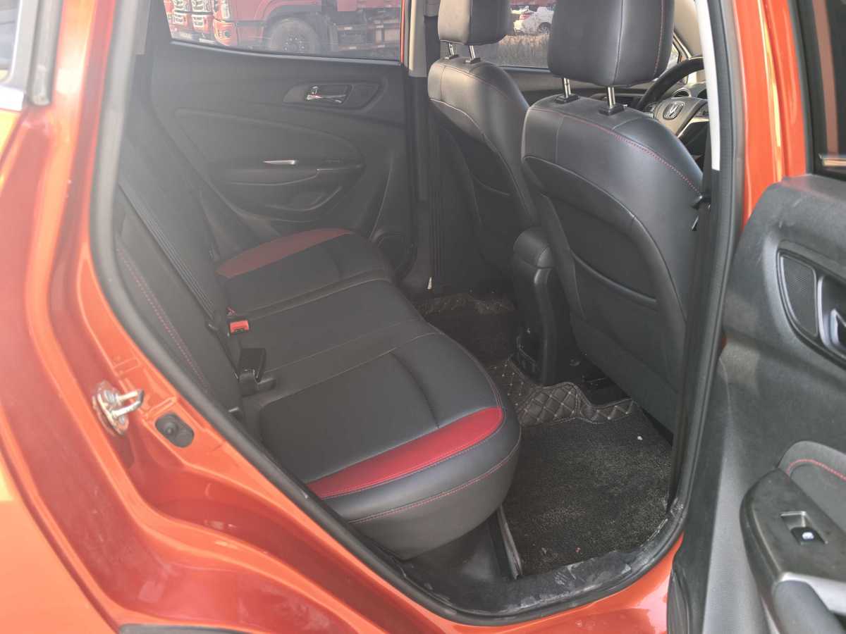 Changan CS15 2016 #5 Changan CS15 2016 immagine di auto #5