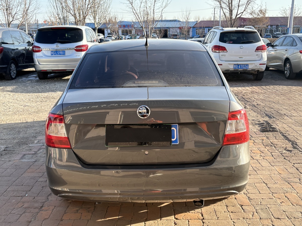 Skoda Rapid 2016 immagine di auto #5