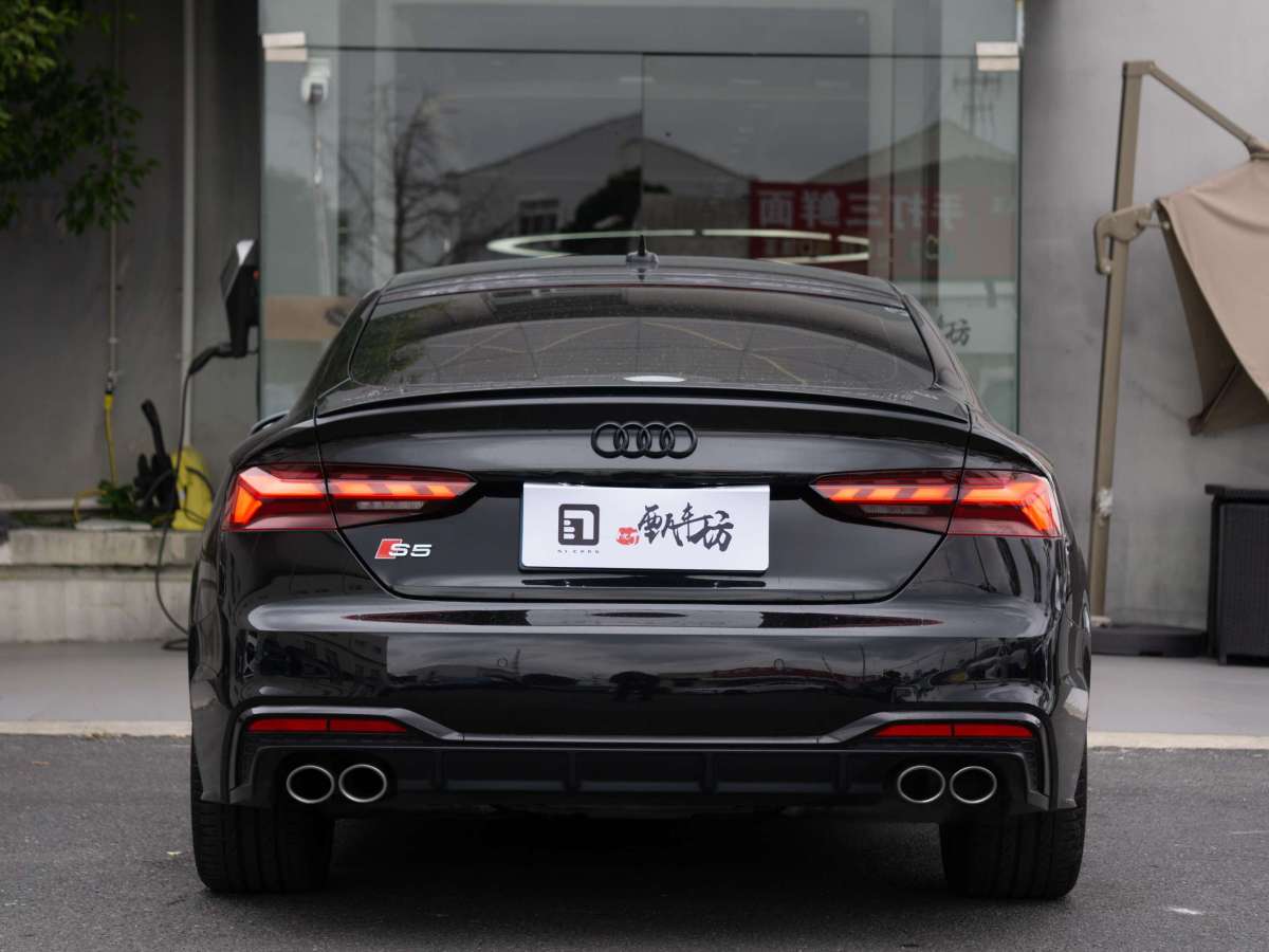 Audi S5 2023 car image #5
