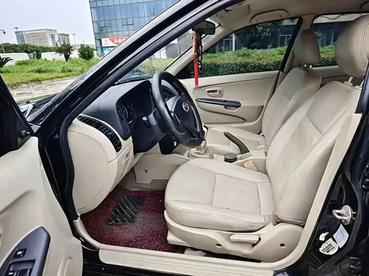 Soueast V3 Lingyue 2014 car image #5