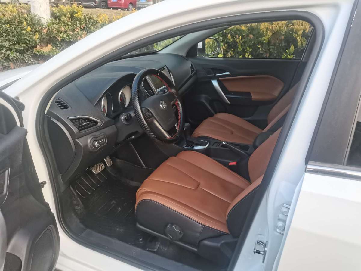 MG GT 2018 car image #5