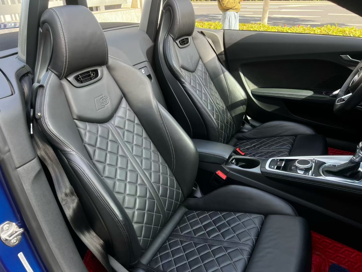 Audi 2017 #5 Audi 2017 car image #5