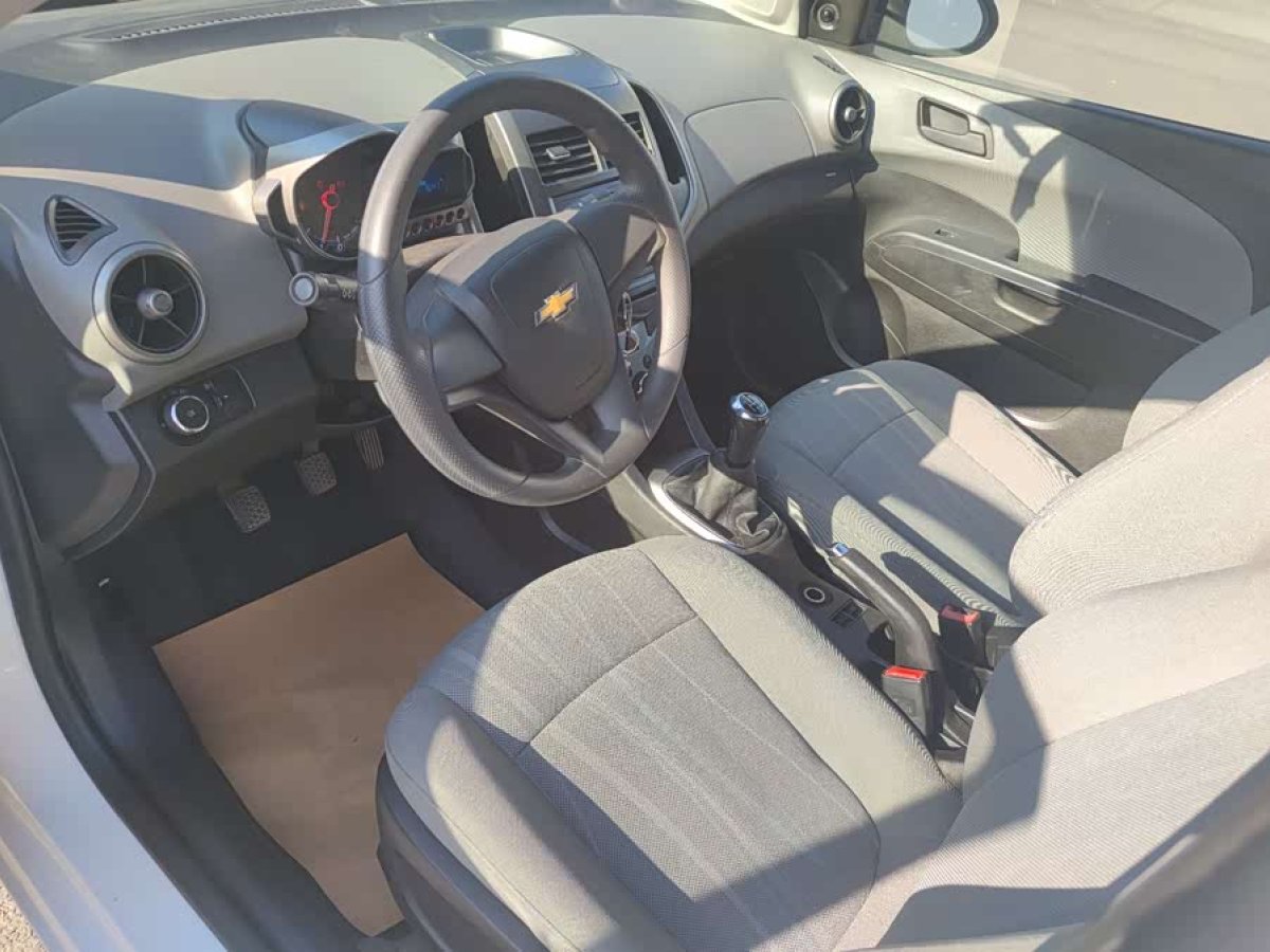 Chevrolet Aveo 2012 #5 Chevrolet Aveo 2012 car image #5