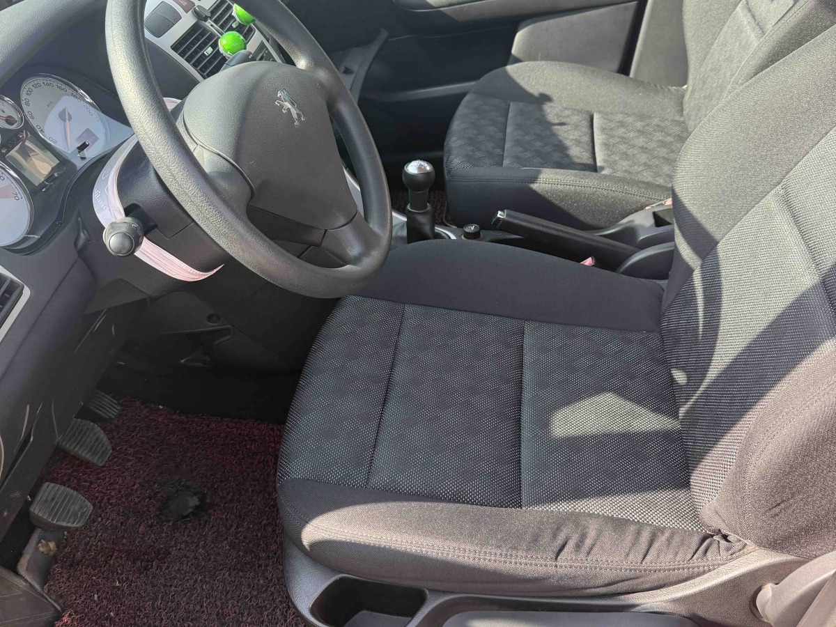 Peugeot 307 2011 car image #5