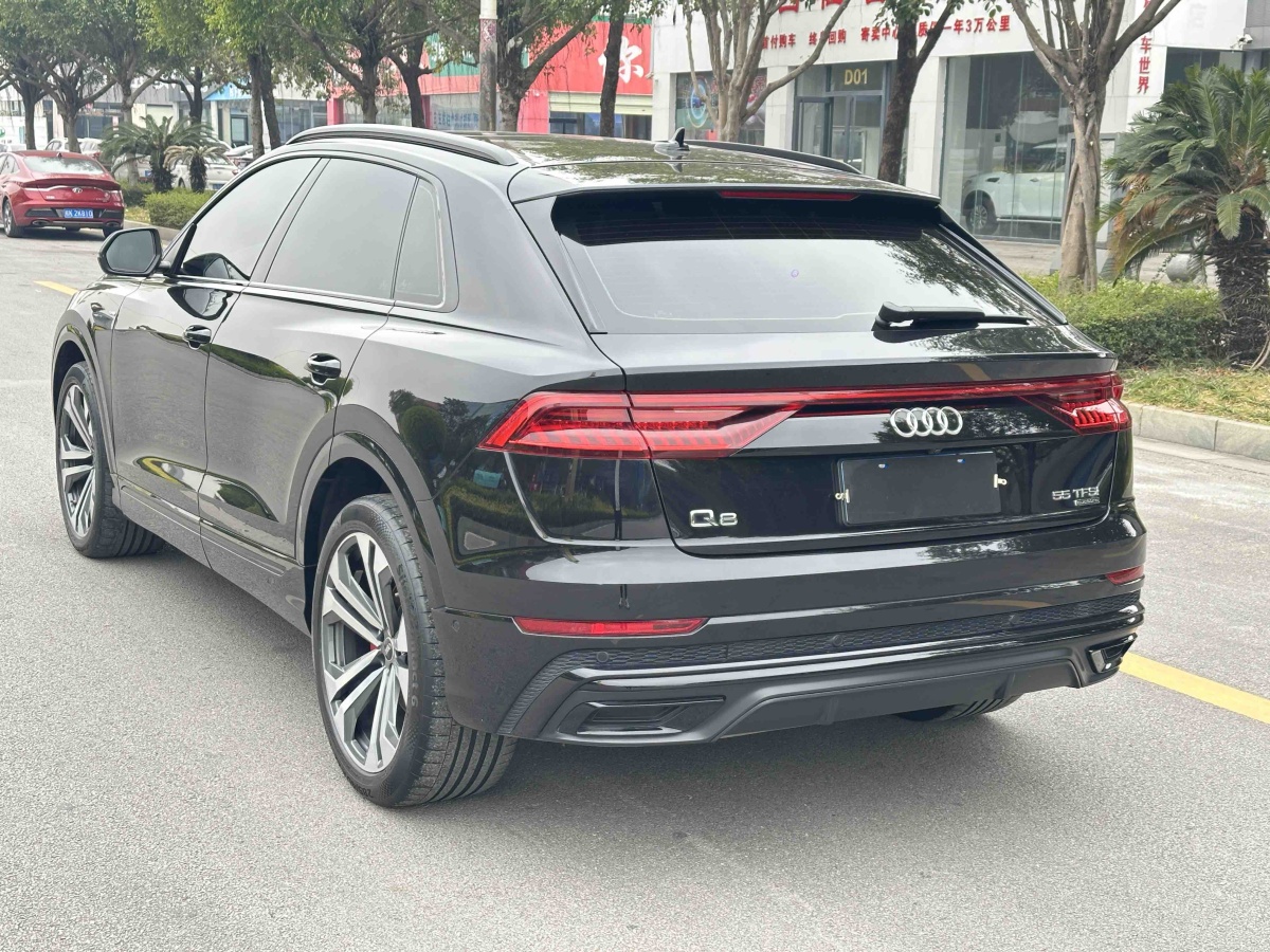 Audi Q8 2021 car image #5