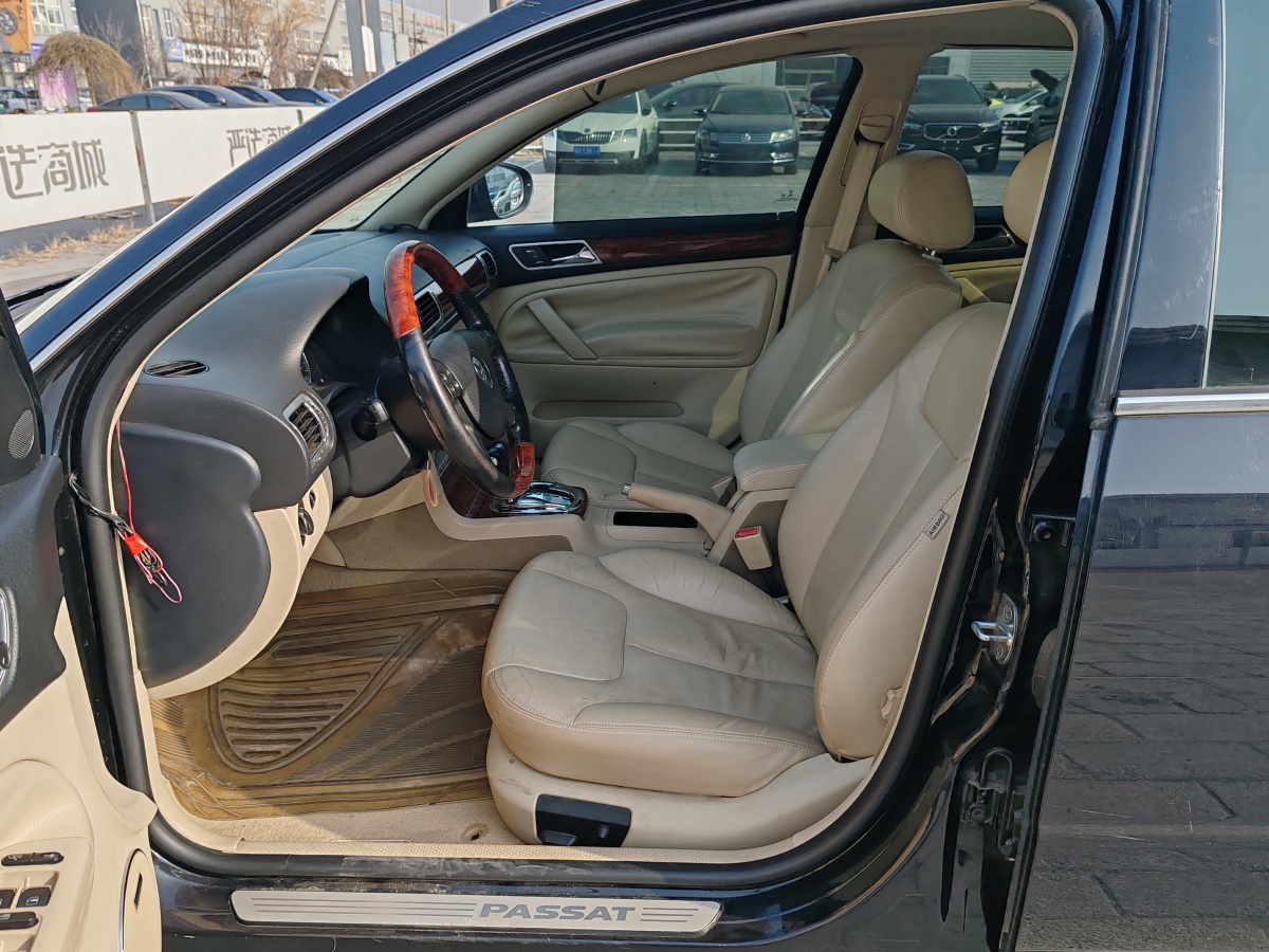 Volkswagen Passat Lingyu 2010 car image #5