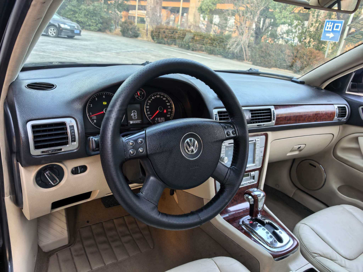 Volkswagen Passat Lingyu 2011 car image #5