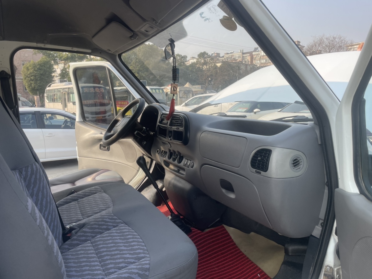 Ford Transit Classic 2013 car image #5