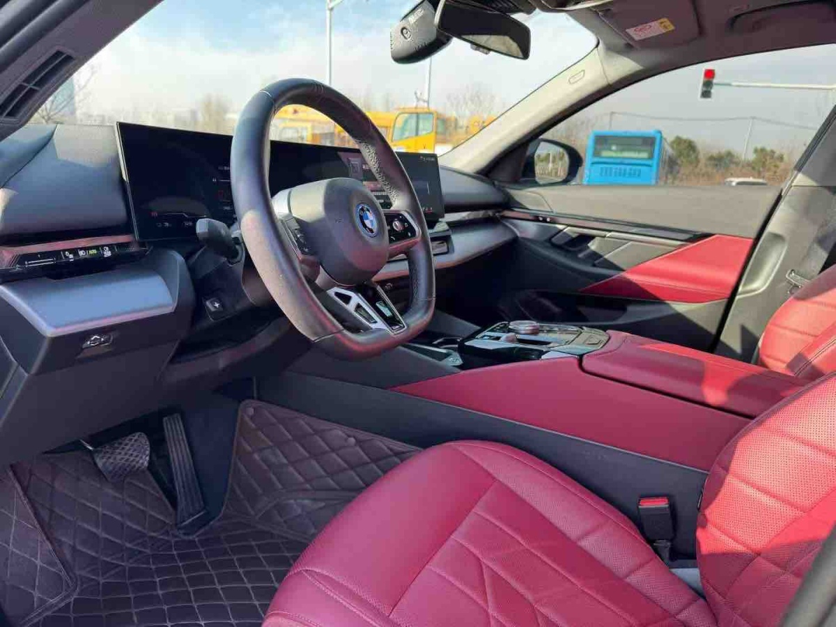 BMW i5 2024 car image #5