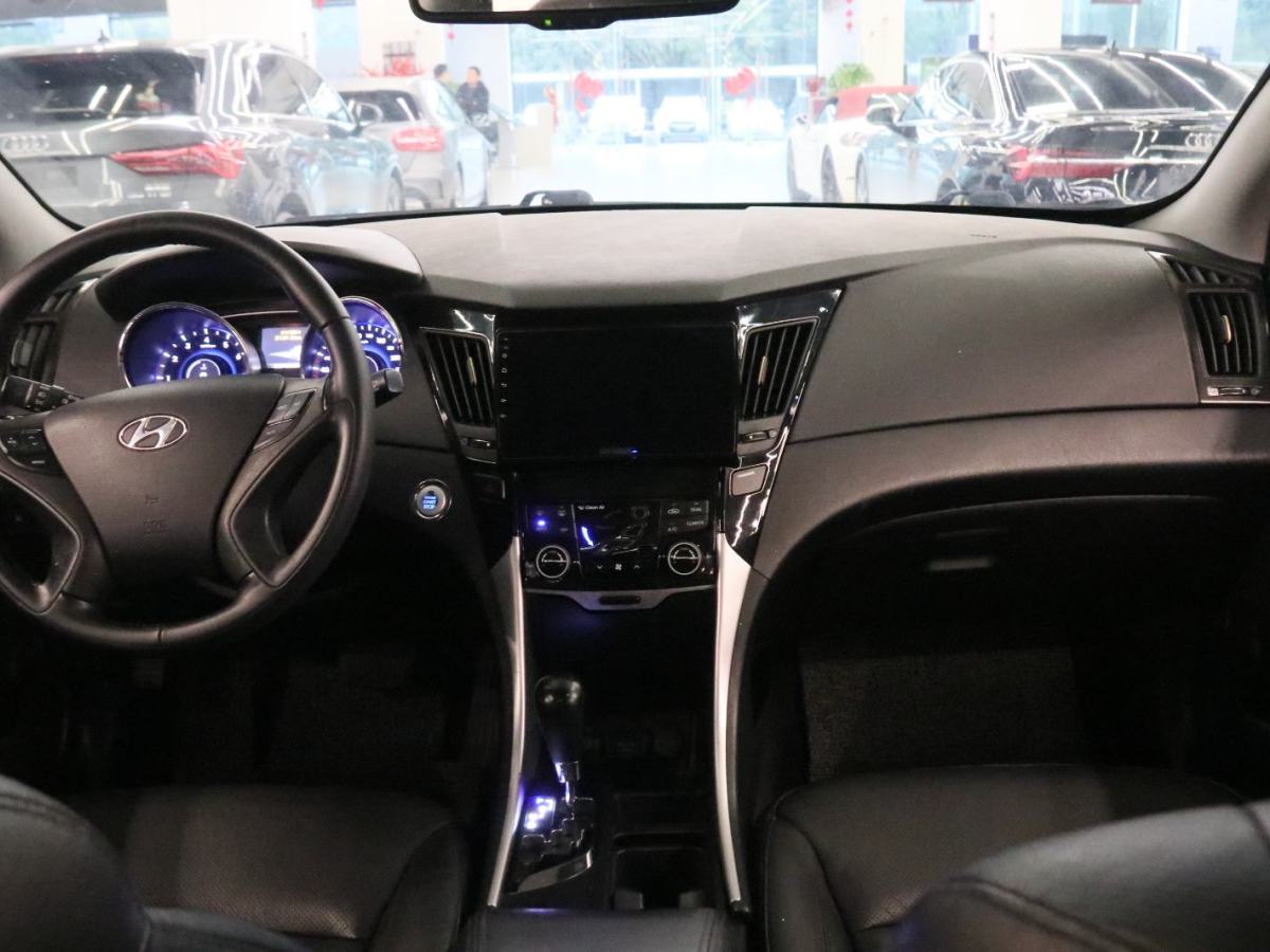 Hyundai Sonata 2013 car image #5